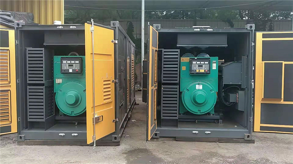 200千瓦國III靜音發(fā)電機(圖1)